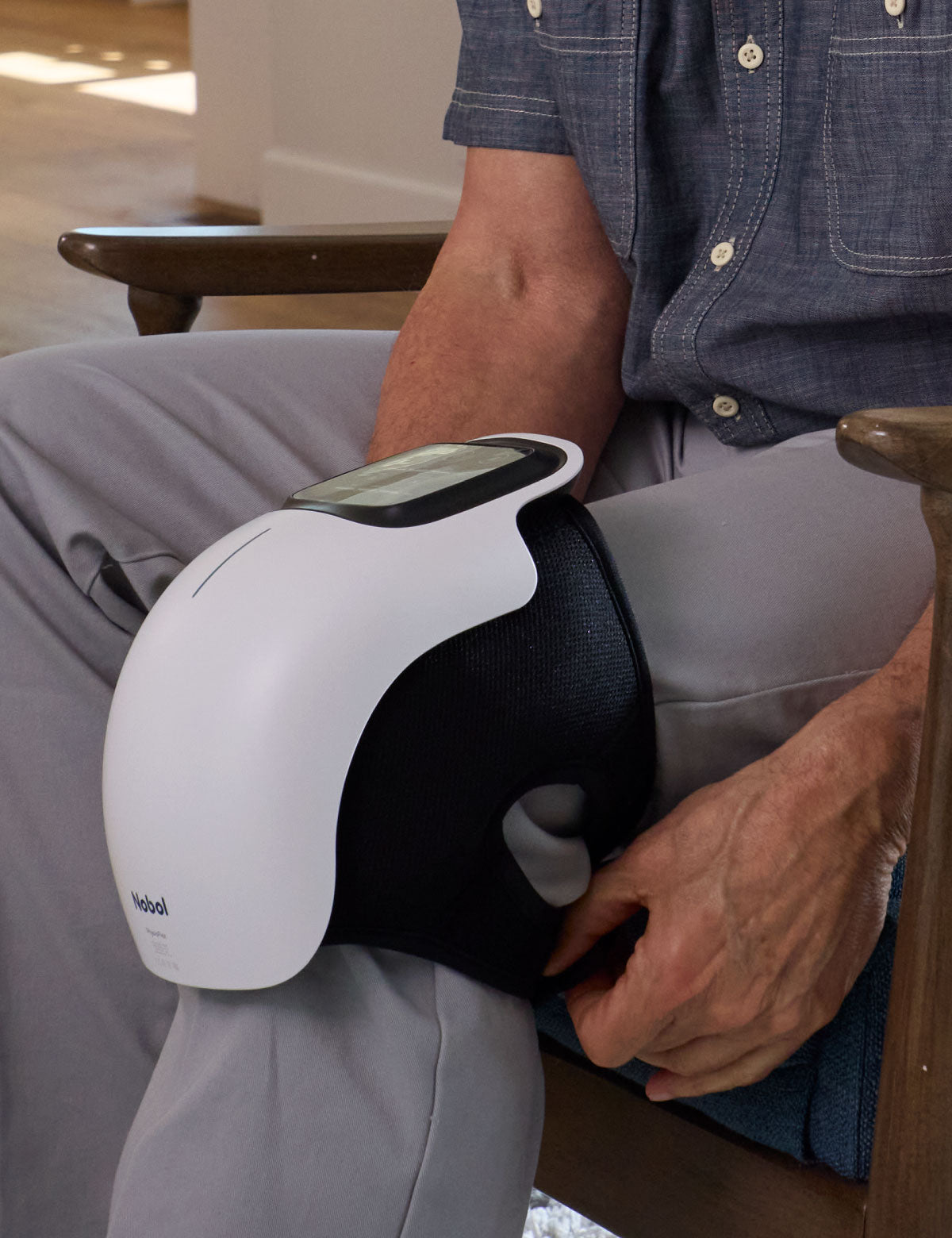Cordless knee massager